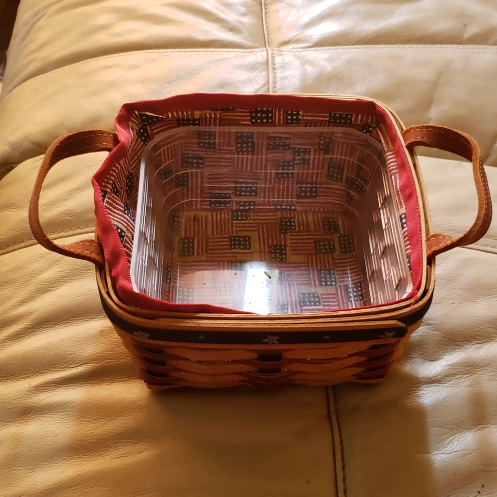 Longaberger patriotic basket with lid